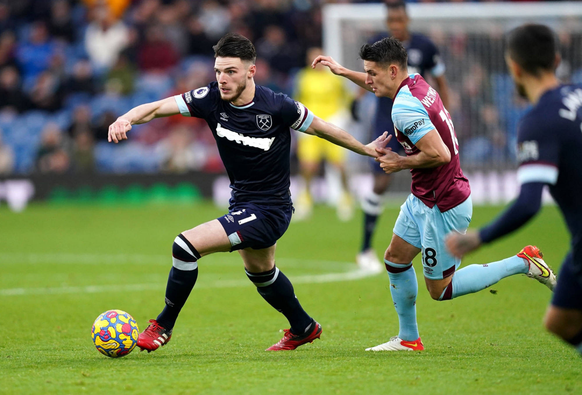 续的伤病遭 续的伤病遭