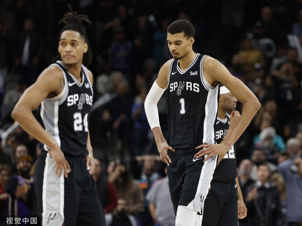 时刻挺身而 时刻挺身而